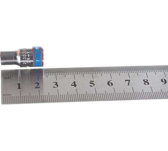 Торцевая стандартная двенадцатигранная головка 1/4", 6мм KING TONY 233006M