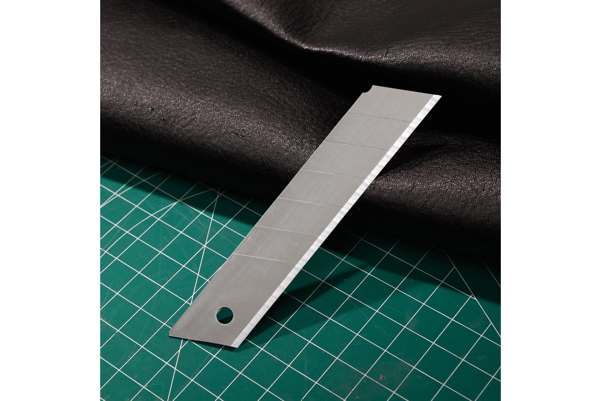 Сменные лезвия сегментированные для технического строительного ножа DL .