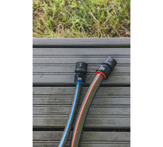 Коннектор FiberComp для шланга 1/2"-5/8" c автостопом Fiskars 1054789