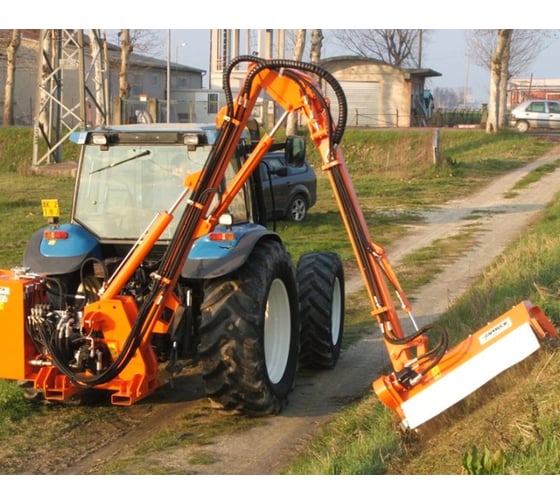 Цеповая косилка на штанге (110 см) для трактора DX9010 Kioti 90645001