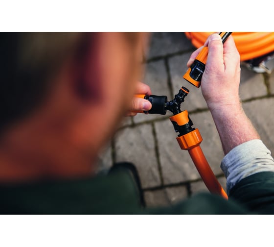 Коннектор для шланга 9 мм-3/8" FISKARS 1020441