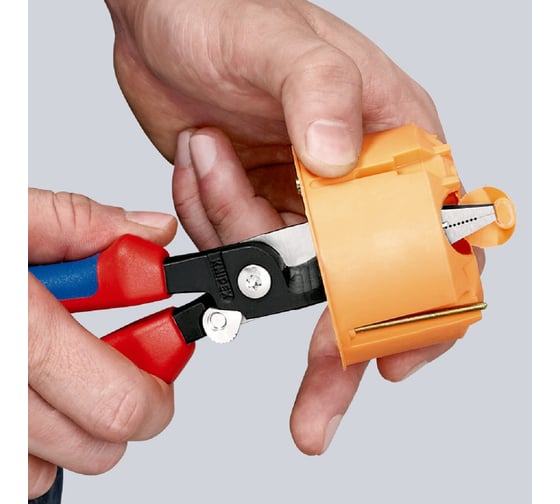Электромонтажные клещи KNIPEX 6-в-1, зачистка: 0.75 - 1.5 + 2.5 мм, L-200 мм KN-1392200SB