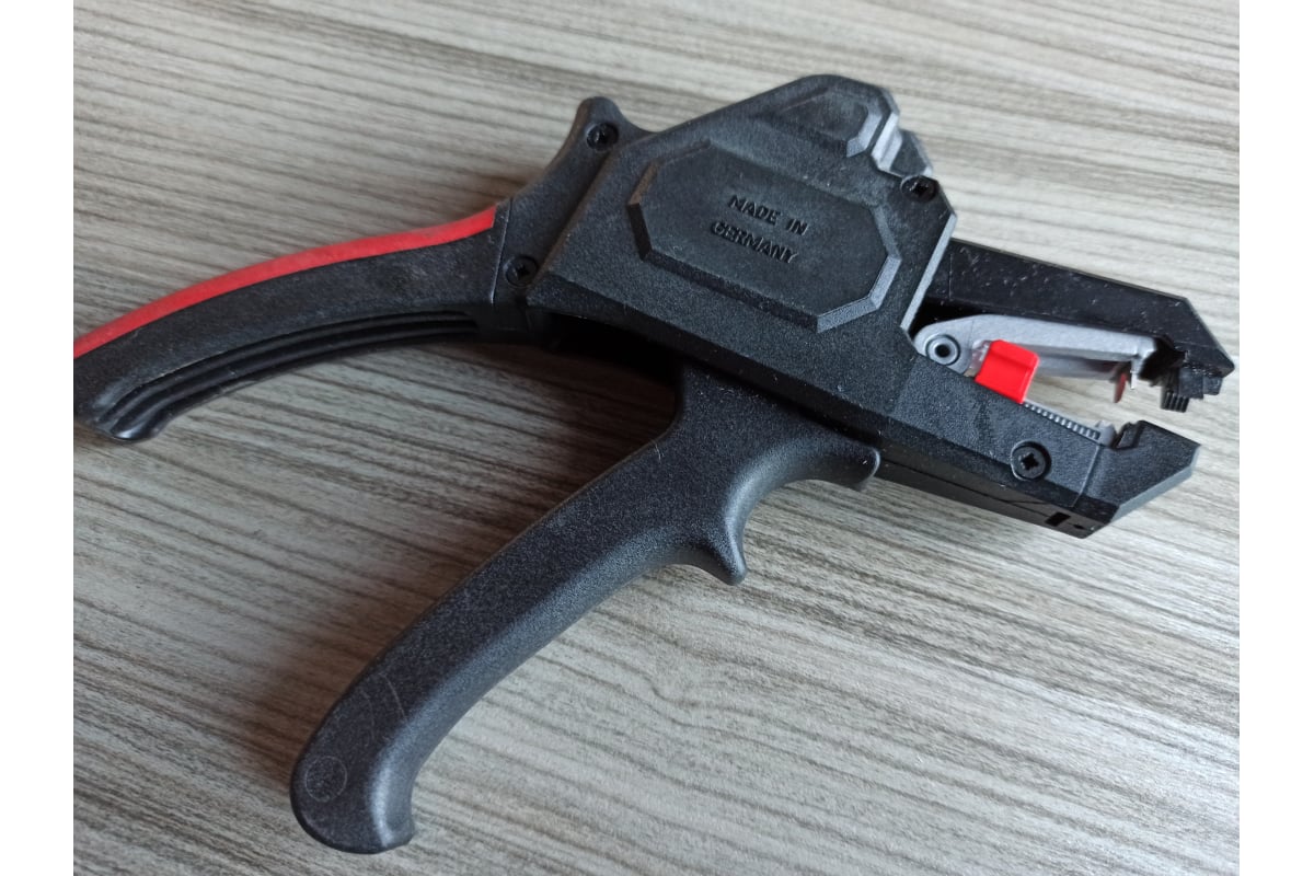 Инструмент для снятия изоляции KNIPEX KN-1262180