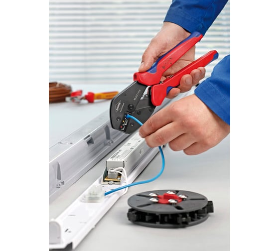 Ручной обжимник KNIPEX KN-973301