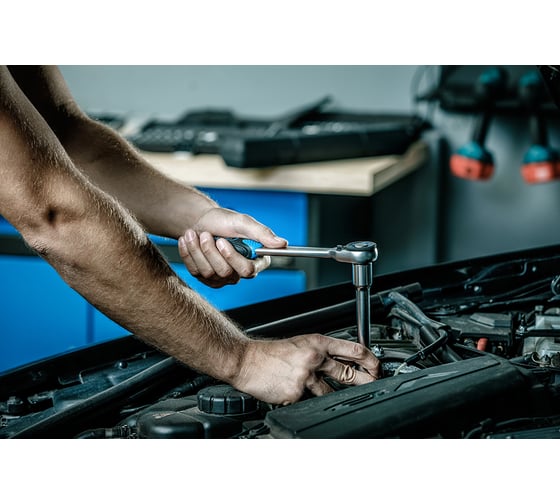 Трещотка HOEGERT TECHNIK прямая, с кнопкой 1/2, 72 зубца HT1R302