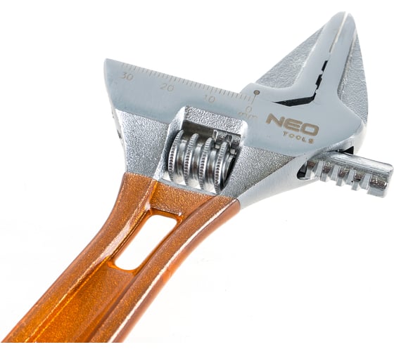 Разводной ключ короткий 139 мм, рабочий диапазон 0-32 мм NEO Tools 03-020