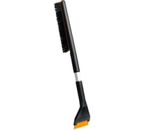 Щетка для снега Fiskars Plus 63см, со скребком 1078495