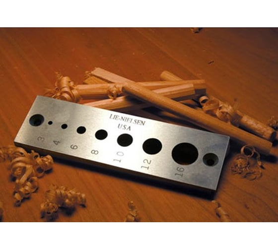Пробочник Lie-Nielsen Dowel Plate LN DP-M М00006515
