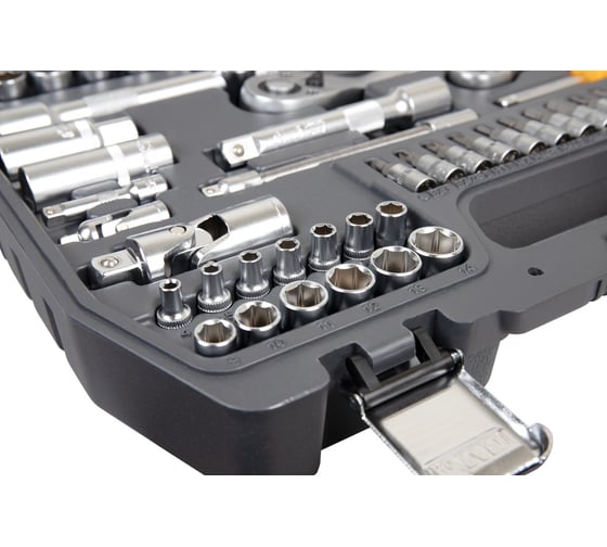 Набор инструмента 1/2 Dr и 1/4 Dr 82 предмета KRAFT KT 700305