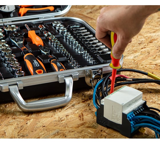 Набор инструментов для электрика 108 шт. NEO Tools 01-310-1