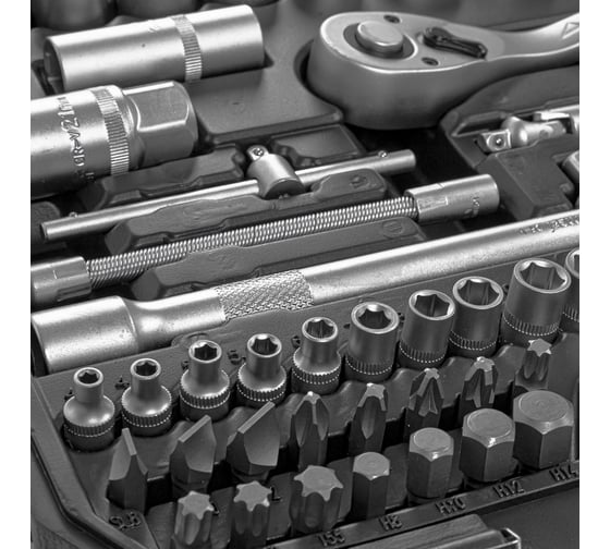 Набор инструментов ARNEZI 82 пр. 1/4"DR, 1/2"DR R0900082
