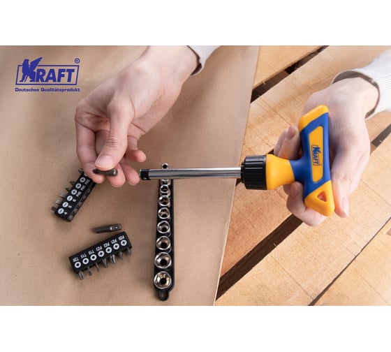 Набор Т-образная реверсивная отвертка с битами и головками 25 предметов KRAFT KT 701040
