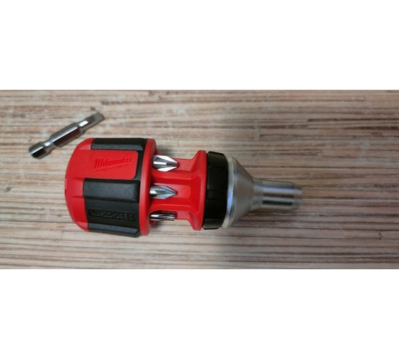 Отвертка универсальная Milwaukee короткая, с трещоткой, 8 в 1 ...