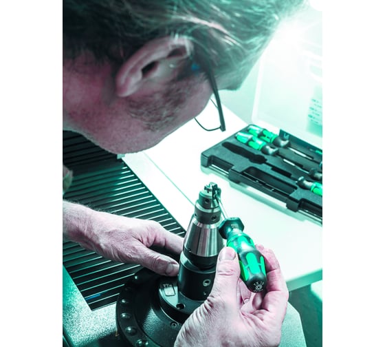 Динамометрический индикатор 300 IP 7 IP 0,9 Nm WERA WE-028041