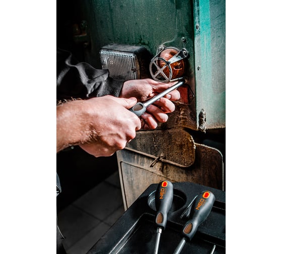 Крестовая отвертка NEO Tools PZ0x75 мм CrMo 04-031
