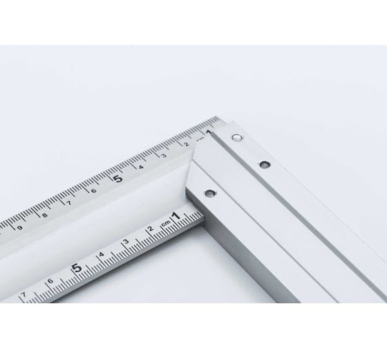 Строительный алюминиевый угольник ALUKOMTOOLS 300 мм 211513300A 1
