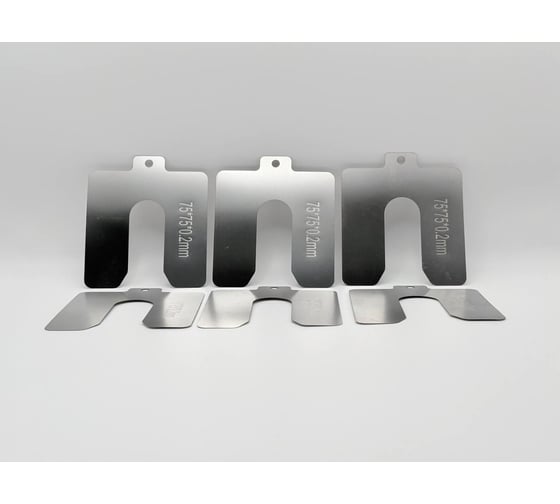 Пластины центровочные SAPCO Shims 75-130. Размер: 75x75 мм. Толщины в мм: 0.05; 0.10; 0.15; 0.20; 0.25; 0.30; 0.40; 0.50; 0.70; 0.80; 1.0; 2.0; 3.0 - по 10 шт. Всего 130 шт. Набор в ящике. sh002-025