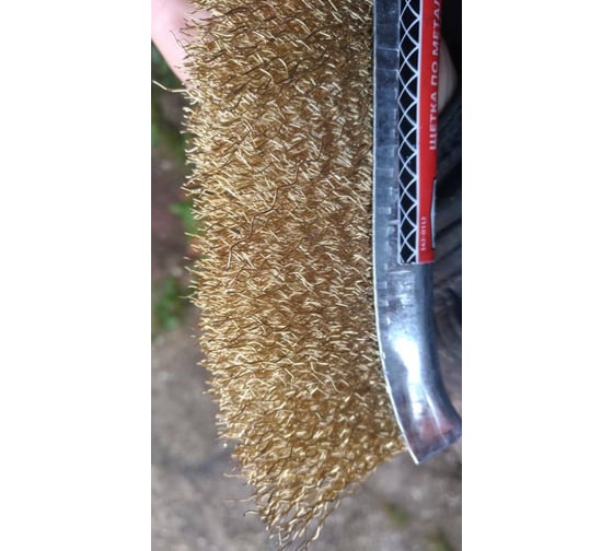 Латунная щетка по металлу с пластиковой ручкой Кедр 203323 - выгодная ...