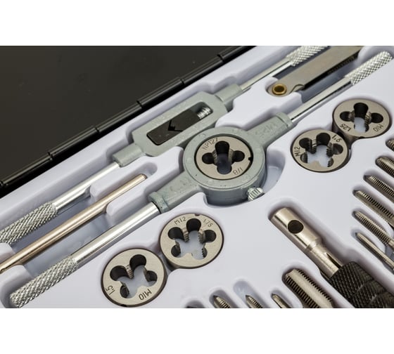 Набор метчиков и плашек Rockforce метрический, 40 предметов RF-M040-1(10459)