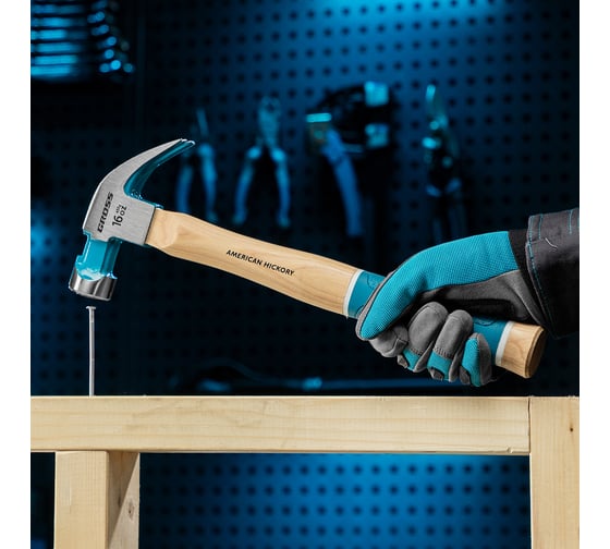 Молоток-гвоздодер GROSS American hickory 450г, угол 45, магнит, обрезиненная рукоятка 10415