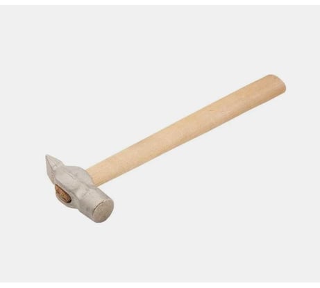 Слесарный молоток Без бренда 400 г,круглый боек,деревянная ручка 10239