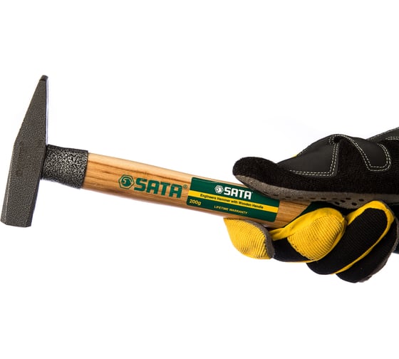 Слесарный молоток с деревянной рукояткой 200гр Sata 92401