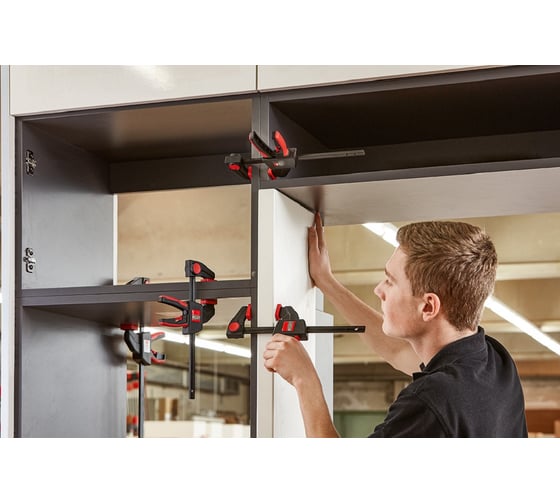 Струбцина пистолетного типа BESSEY 0.75 кН, 150 x 60 мм, распор 125-270 мм BE-EZM15-6