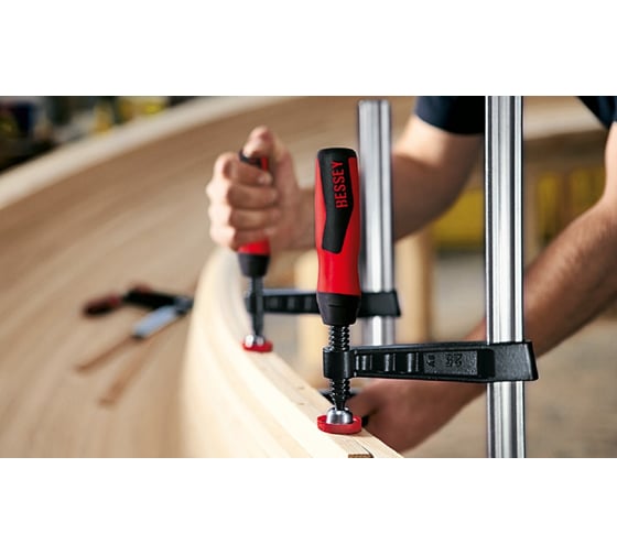 Струбцина BESSEY из ковкого чугуна 600/140, усилие 6 кН, с 2-компонентной рукояткой BE-TG60S14-2K