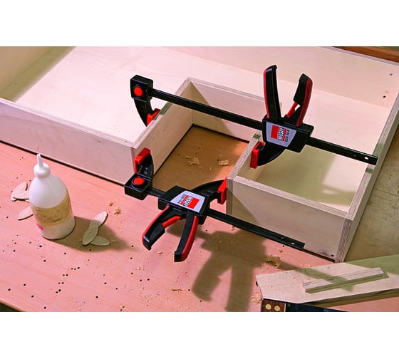 Струбцина BESSEY пистолетного типа, 2 кН, 900 мм x 80 мм, распор 170 - 1110 мм BE-EZS90-8