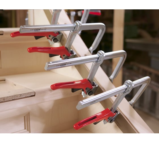 Струбцина BESSEY рычажная 300/120, усилие  8.5 кН BE-GH30-12
