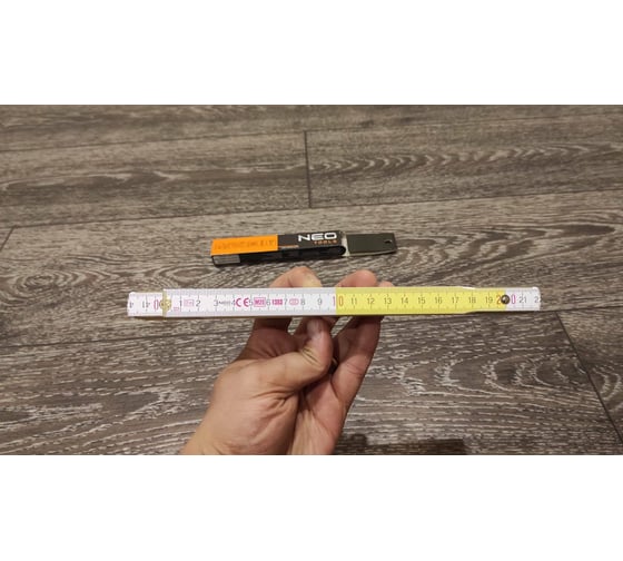 Метр, складной деревянный 2 м, бело- желтый NEO Tools 74-020 12