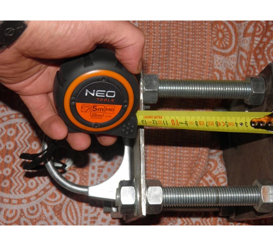Рулетка NEO Tools двухкомпонентный корпус стальная лента 5 м x 25 мм магнит 67-185 7
