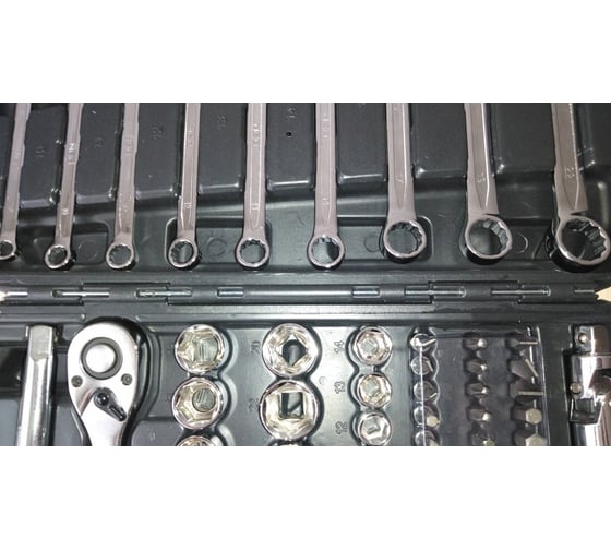 Сменные головки 82 шт. 1/2 1/4 CrV NEO Tools 08-672 28