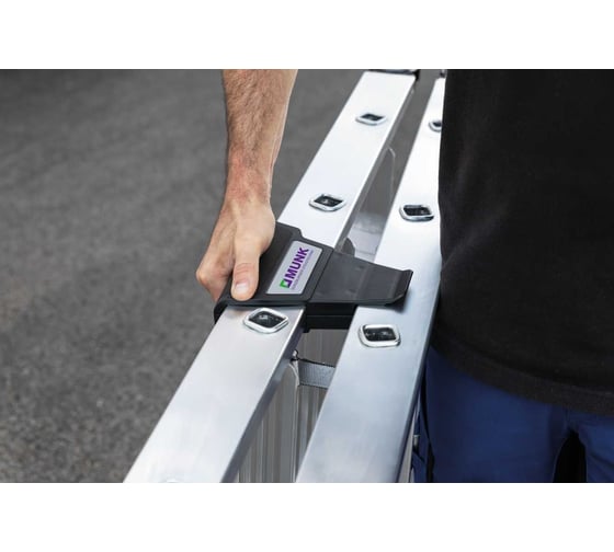 Стремянка MUNK 5 ступеней с покрытием Clip-Step R13 с рукояткой Ergo-pad нагрузка до 250 кг 042705