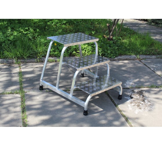 Монтажная подставка MEGAL (тип 1) 3 ступени 050103