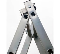 Двухсекционная алюминиевая лестница SevenBerg 2x11 ступеней 920211