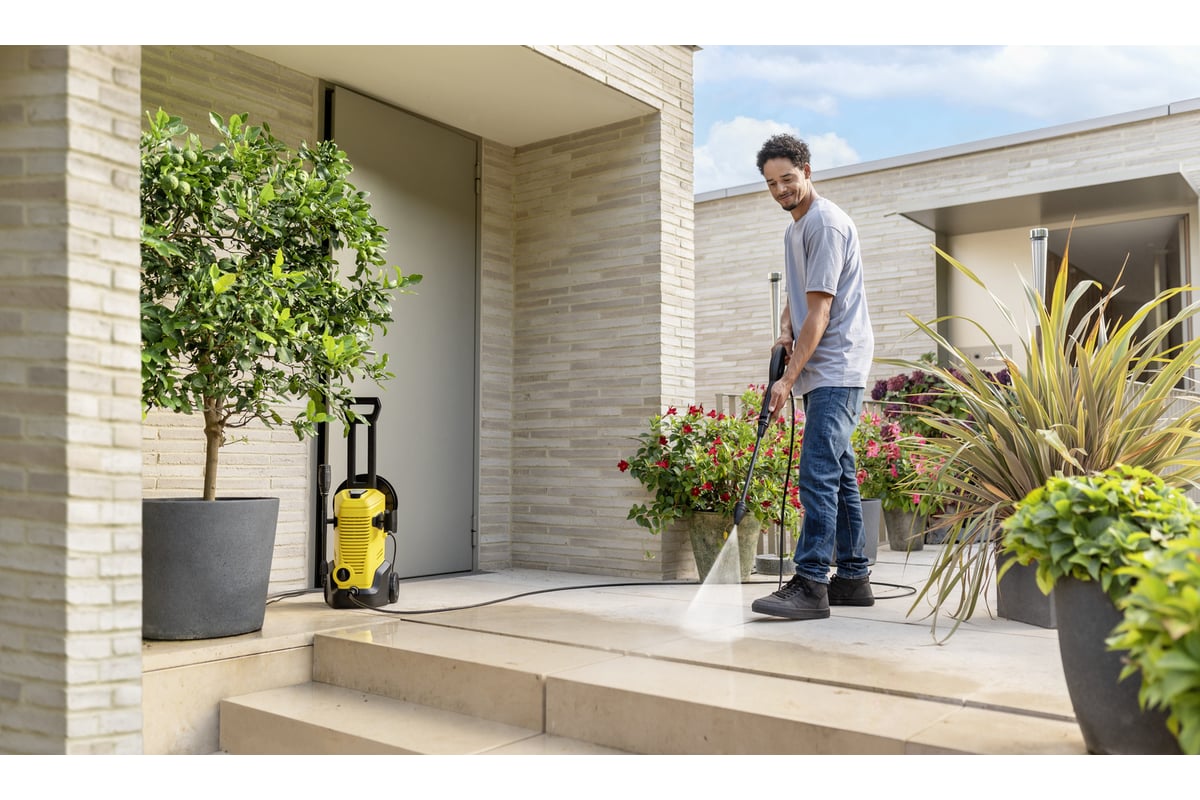 Мойка высокого давления Karcher K 3 Premium EU 1.676-370.0