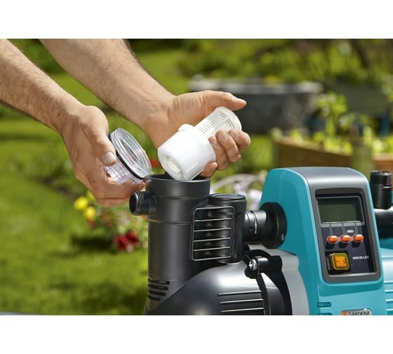 Напорный автоматический насос Gardena 5000/5E LCD Comfort 01759-20.000.00