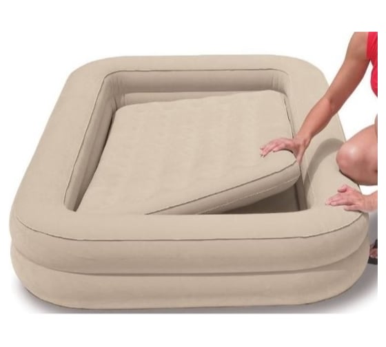 Детский надувной матрас Intex Kidz Travel Bed Set 66810