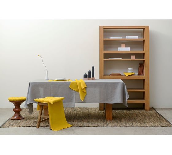 Подушка на стул Tkano коллекция Essential из стираного льна горчичного цвета, 40x40x4 см TK22-CP0003