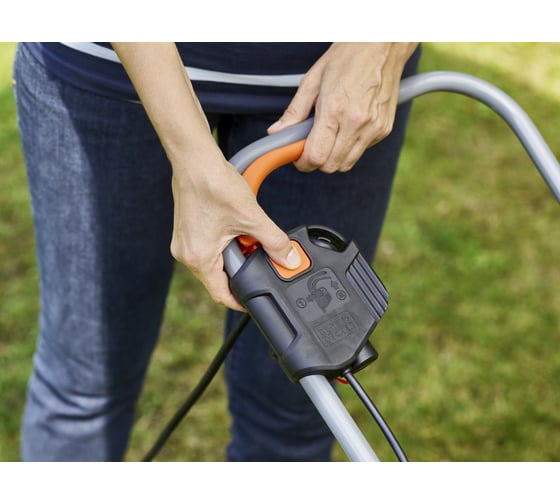 Колесная электрическая газонокосилка Black+Decker BEMW351-QS