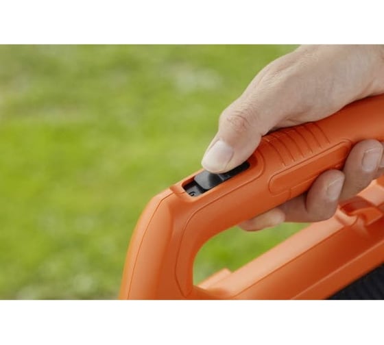 Аккумуляторный аксиальный садовый воздуходув Black+Decker BCBL200L-QW