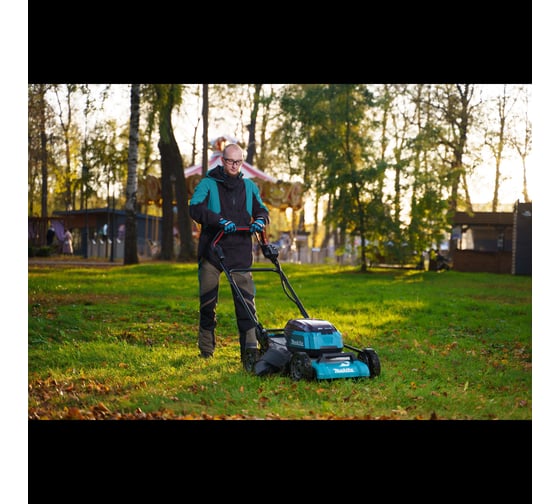 Аккумуляторная газонокосилка Makita LXT DLM532Z