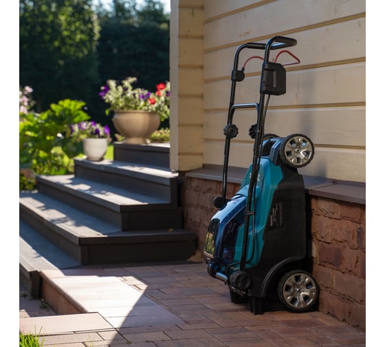 Аккумуляторная газонокосилка Makita LXT DLM382PM2
