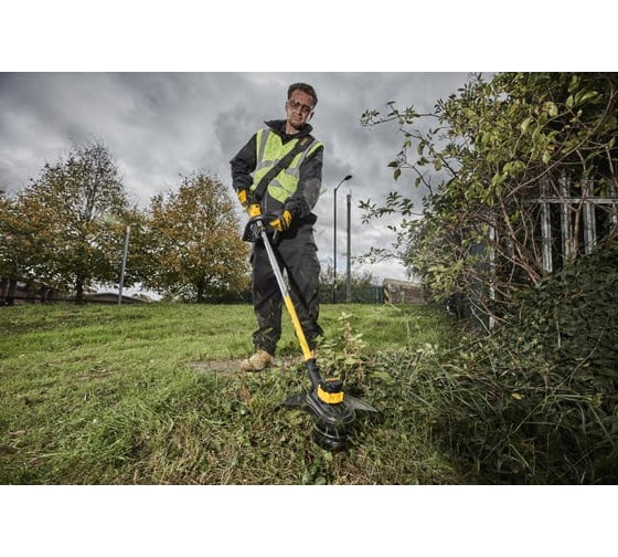Аккумуляторная коса DEWALT DCM561PBS