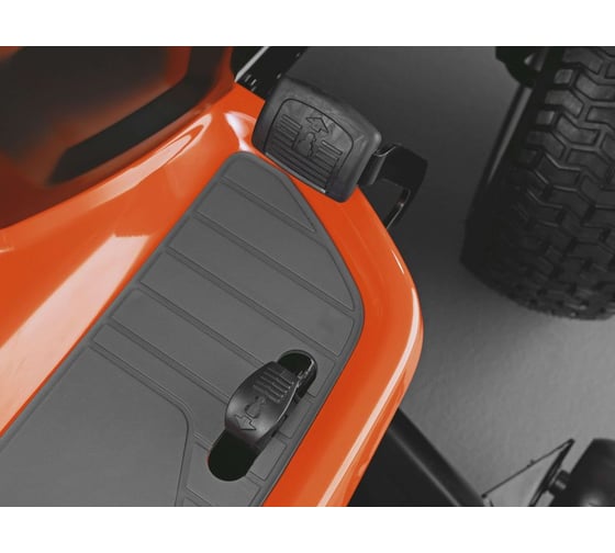 Садовый трактор Husqvarna TS 142T 9604104-32