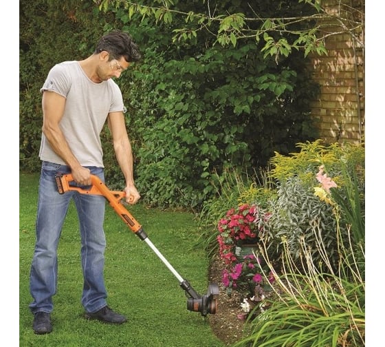 Аккумуляторный триммер Black+Decker ST1823-RK