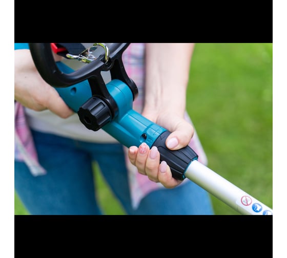 Триммер аккумуляторный Makita LXT 18В, 2в1 триммер/кромкорез, d-26см, телескоп штанг, BL1815N, DC18SD DUR181SY