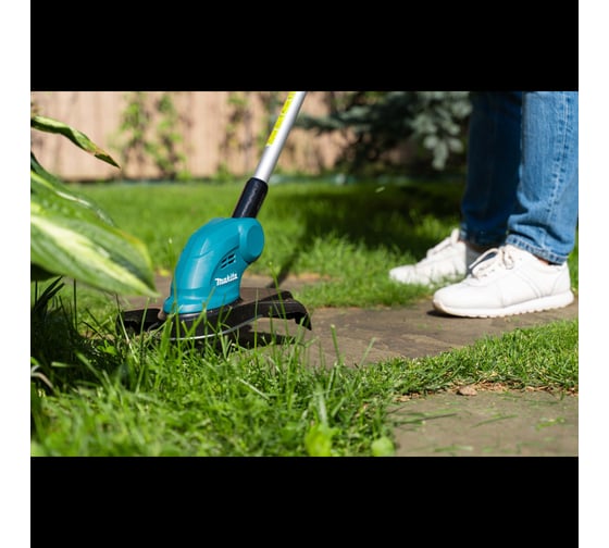 Триммер аккумуляторный Makita LXT 18В, 2в1 триммер/кромкорез, d-26см, телескоп штанг, BL1815N, DC18SD DUR181SY