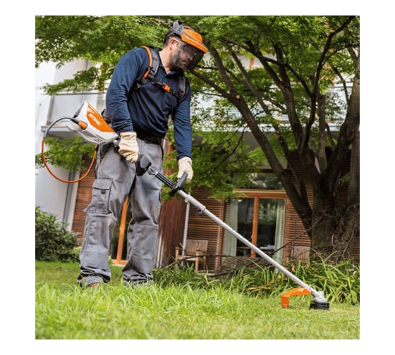 Аккумуляторный комбимотор STIHL KMA 130 R 48670116820